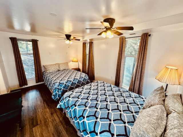 Views Inside Yosemite-Timber Lodge-Sleeps 6 Yosemite West Exterior photo